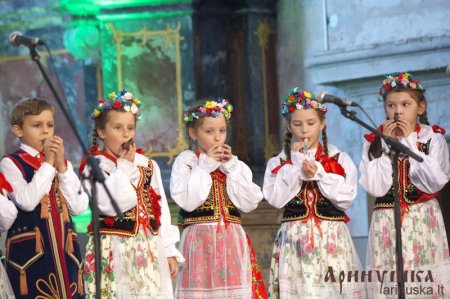 Наследники традиций собираются в Вильнюсе  Tradicijų paveldėjai rinksis Vilniuje