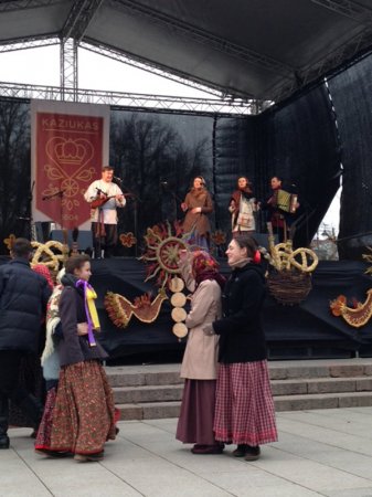 Выступление Аринушки на традиционной ярмарке Св. Казимира