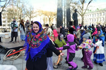 Ансамбль "Аринушка" на Вильнюсской городской масленице