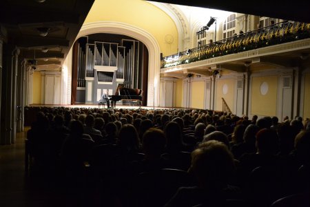 Пианист Андрей Коробейников  в Литовской национальной филармонии.