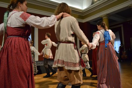 Respublikinio vaikų ir jaunimo liaudies kūrybos atlikėjų konkurso LAUREATŲ KONCERTAS. XII VAIKŲ IR JAUNIMO FOLKLORO ASAMBLĖJA 