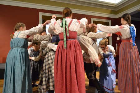 Respublikinio vaikų ir jaunimo liaudies kūrybos atlikėjų konkurso LAUREATŲ KONCERTAS. XII VAIKŲ IR JAUNIMO FOLKLORO ASAMBLĖJA 