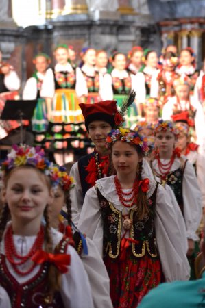  XII RESPUBLIKINIS VAIKŲ IR JAUNIMO LIAUDIES KŪRYBOS ATLIKĖJŲ KONKURSAS                                                                                               „TRADICIJŲ PAVELDĖTOJAI“                                              