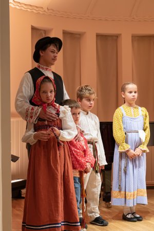 KAI TRADICIJA TAMPA GYVA: ETNINĖS KULTŪROS MOKYKLOS „TRADICIJA“ 25-OJO JUBILIEJAUS ŠVIESA PALANGOJE