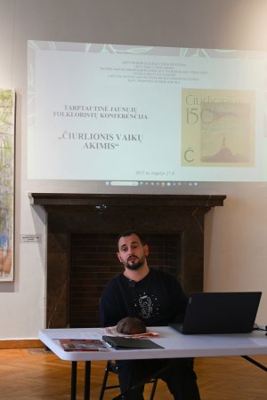 VILNIUJE NUAIDĖJO XV TARPTAUTINĖ VAIKŲ IR JAUNIMO FOLKLORO ASAMBLĖJA – ŠVENTĖ, SUVIENIJUSI TRADICIJAS IR KŪRYBIŠKUMĄ