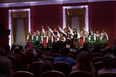 VILNIUJE NUAIDĖJO XV TARPTAUTINĖ VAIKŲ IR JAUNIMO FOLKLORO ASAMBLĖJA – ŠVENTĖ, SUVIENIJUSI TRADICIJAS IR KŪRYBIŠKUMĄ
