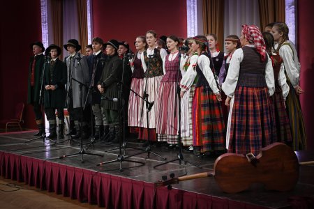 VILNIUJE NUAIDĖJO XV TARPTAUTINĖ VAIKŲ IR JAUNIMO FOLKLORO ASAMBLĖJA – ŠVENTĖ, SUVIENIJUSI TRADICIJAS IR KŪRYBIŠKUMĄ